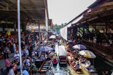 Floating market