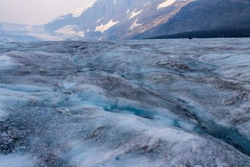 Columbia Icefield an Athabasca Glacier