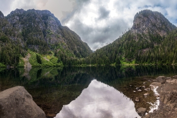 Deeks Lake