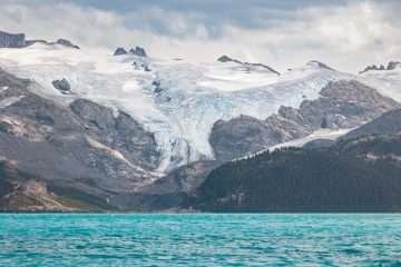 Close up view of the glacier field that feeds the lake