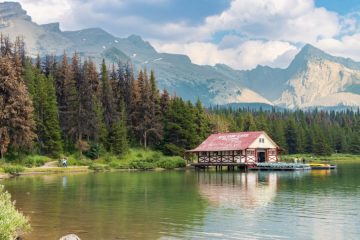 Maligne Lake, Jasper National Park, Alberta