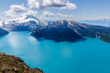Panorama Ridge overlooking Garibaldi lake