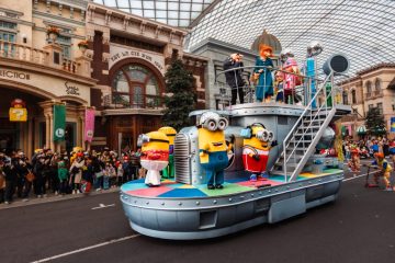 No Limit Parade - Minion float