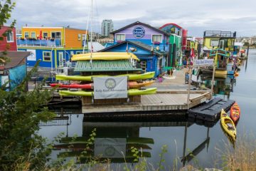 Float homes at fisherman wharf, Victoria