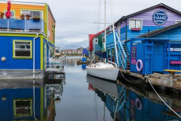 Float homes at fisherman wharf, Victoria